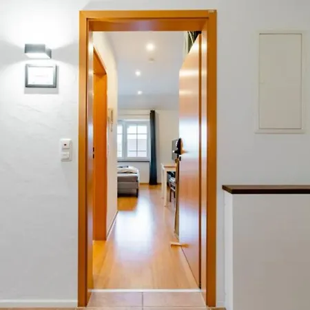 Modernes Doppelzimmer Mit Bad & Ac In Goldscheuer - 1a Apartment *